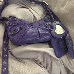 Purple Women's Bag with Heart Mirror